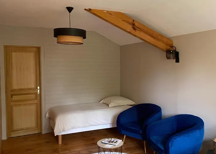 게스트하우스 La Grange De Garac 3*